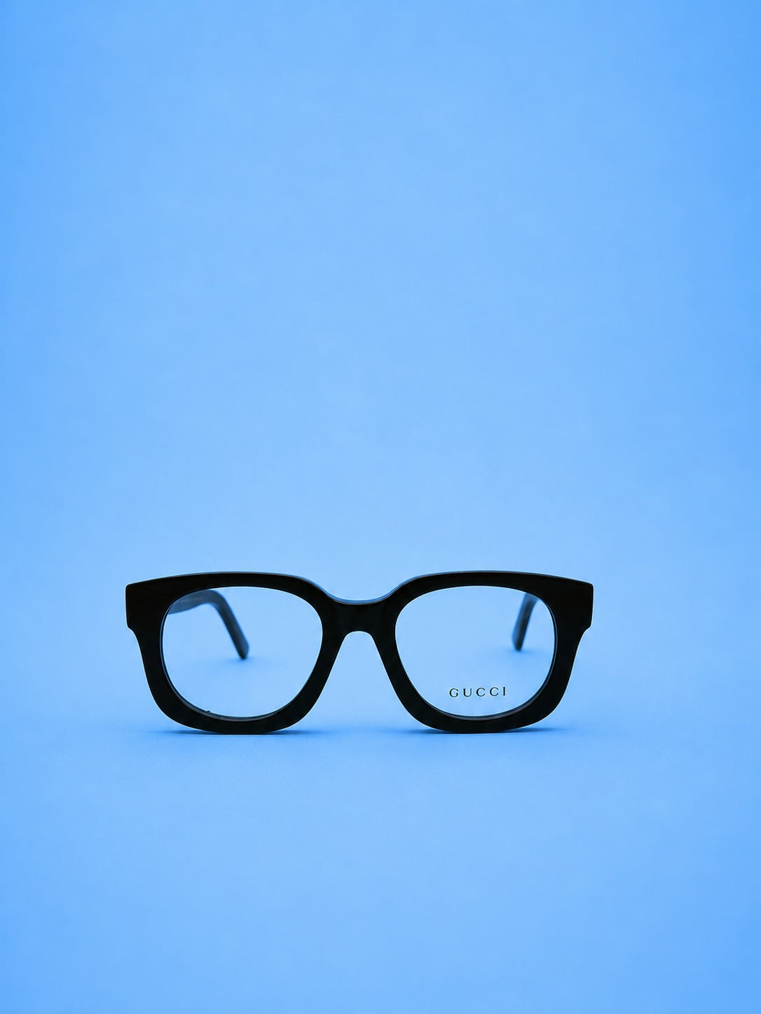 Gucci Bold Chic Frame – Gloss Black (Standard Size)