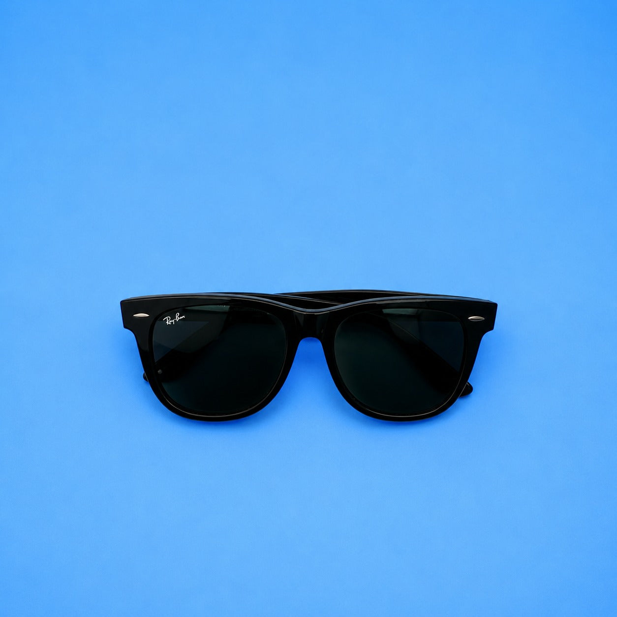 Ray-Ban Style Glossy Black Classic Sunglasses