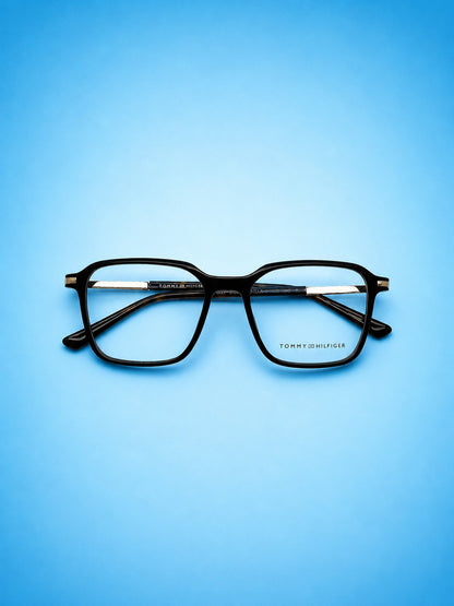 Tommy Hilfiger Classic Edge Frame – Black C Tortoise Accent (Standard Size)