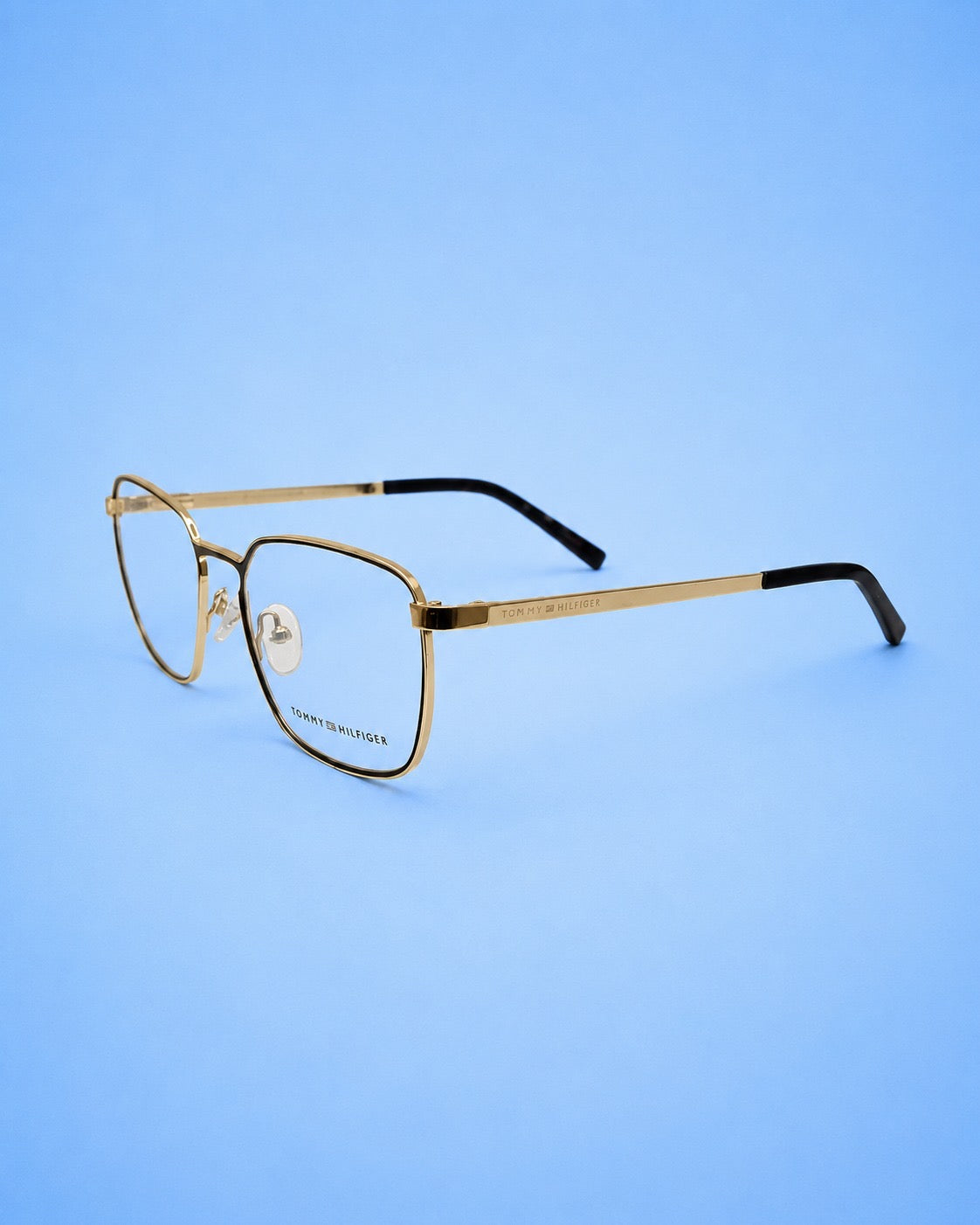 Tommy Hilfiger Slim Metal Frame – Black C Gold (Standard Size)
