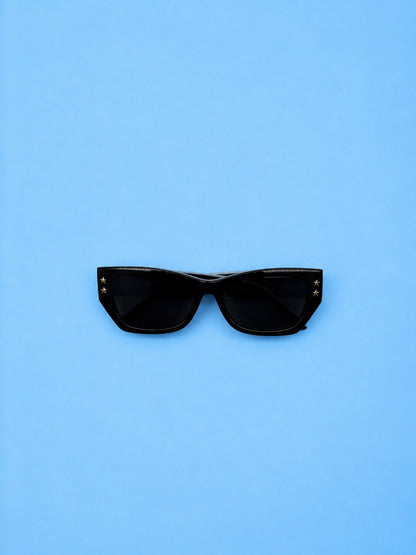 Dior-Style Cat Eye Sunglasses – Black with Gold Star Detail