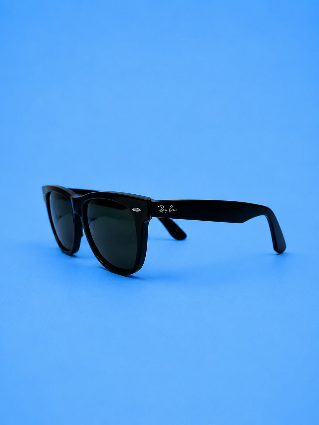 Ray-Ban Style Glossy Black Classic Sunglasses